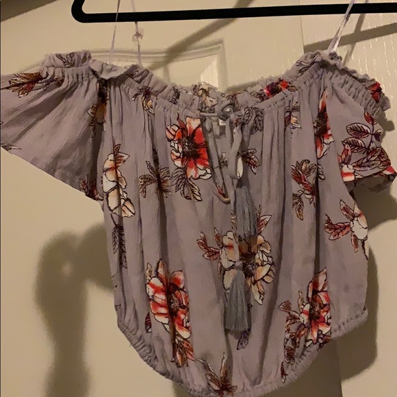 Off the shoulder top - Picture 2 of 3